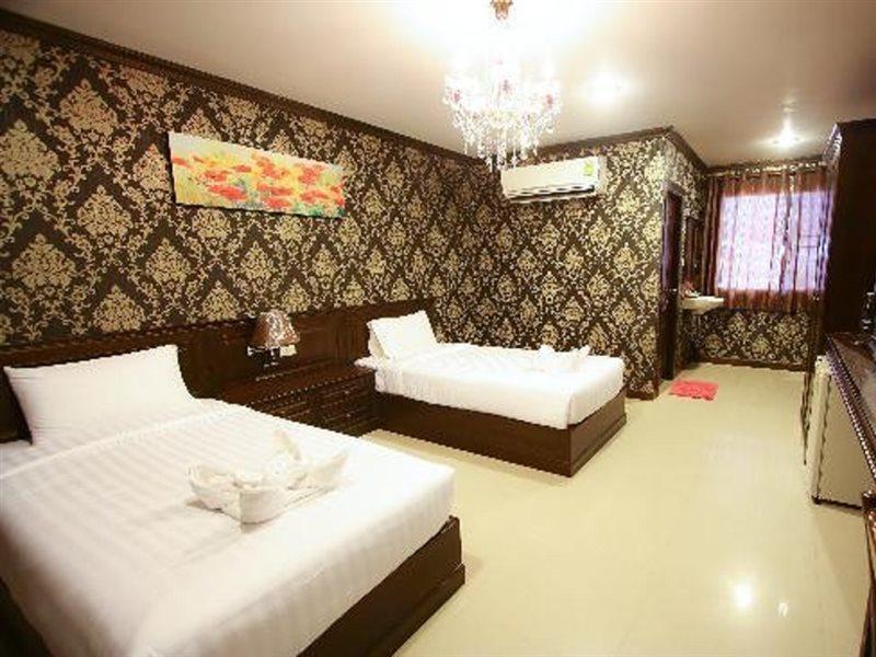 Romena Grand Hotel Chiang Mai Exteriör bild