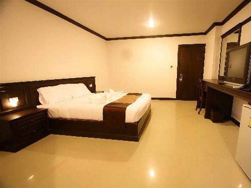Romena Grand Hotel Chiang Mai Exteriör bild