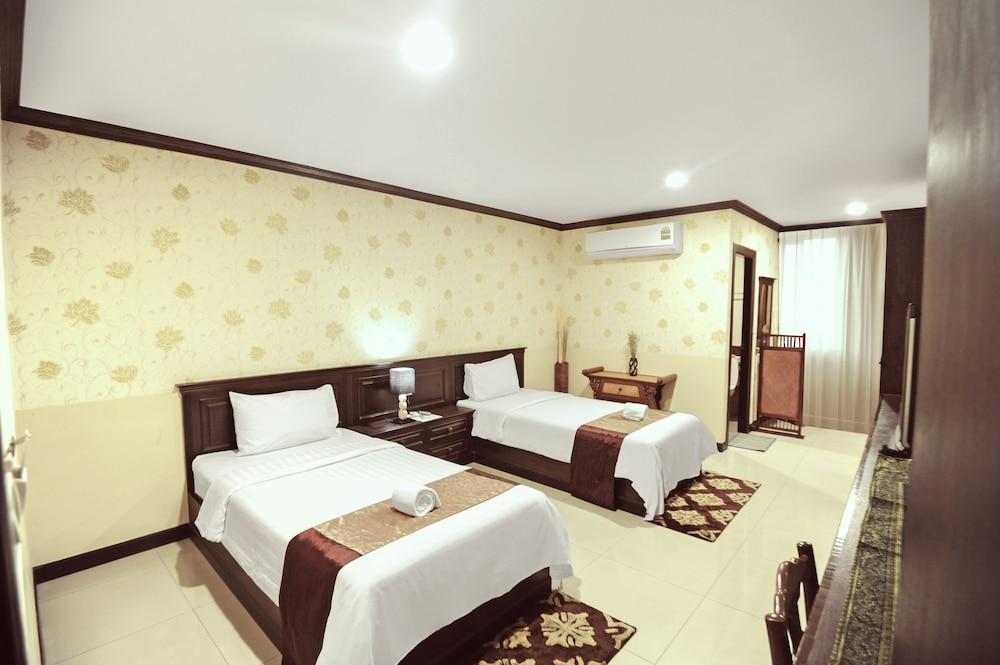 Romena Grand Hotel Chiang Mai Exteriör bild