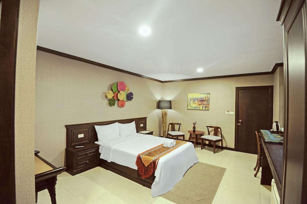 Romena Grand Hotel Chiang Mai Exteriör bild