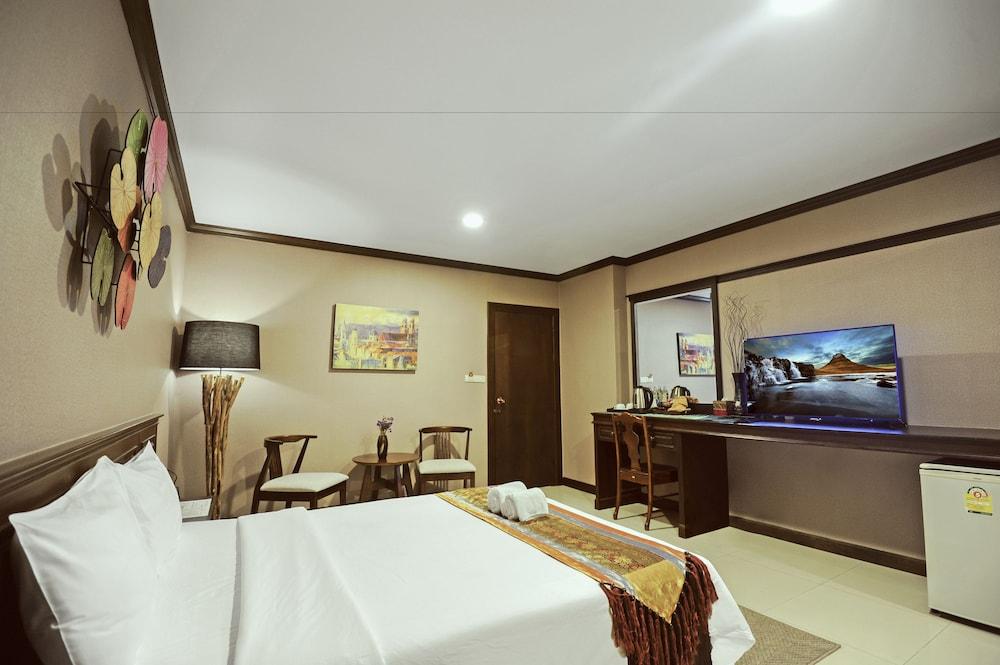 Romena Grand Hotel Chiang Mai Exteriör bild