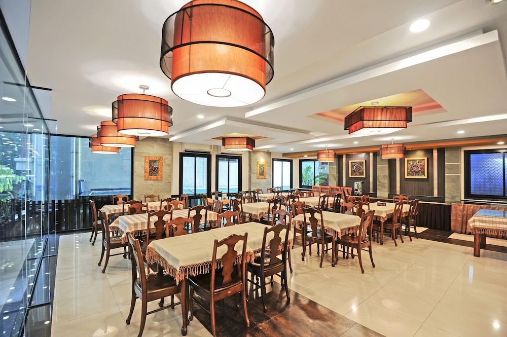 Romena Grand Hotel Chiang Mai Exteriör bild