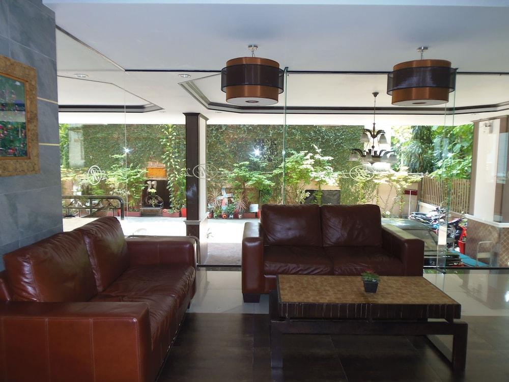 Romena Grand Hotel Chiang Mai Exteriör bild