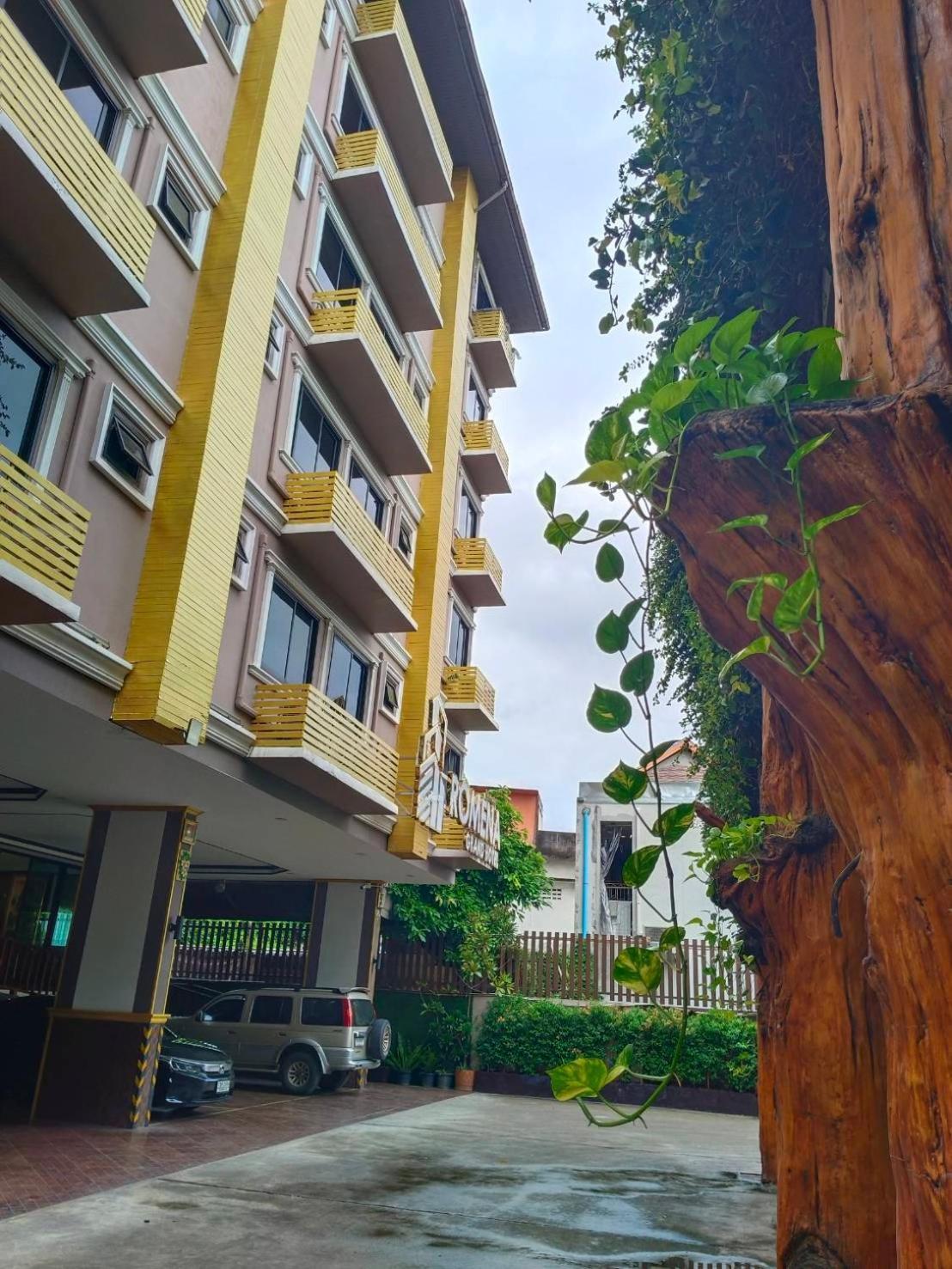 Romena Grand Hotel Chiang Mai Exteriör bild
