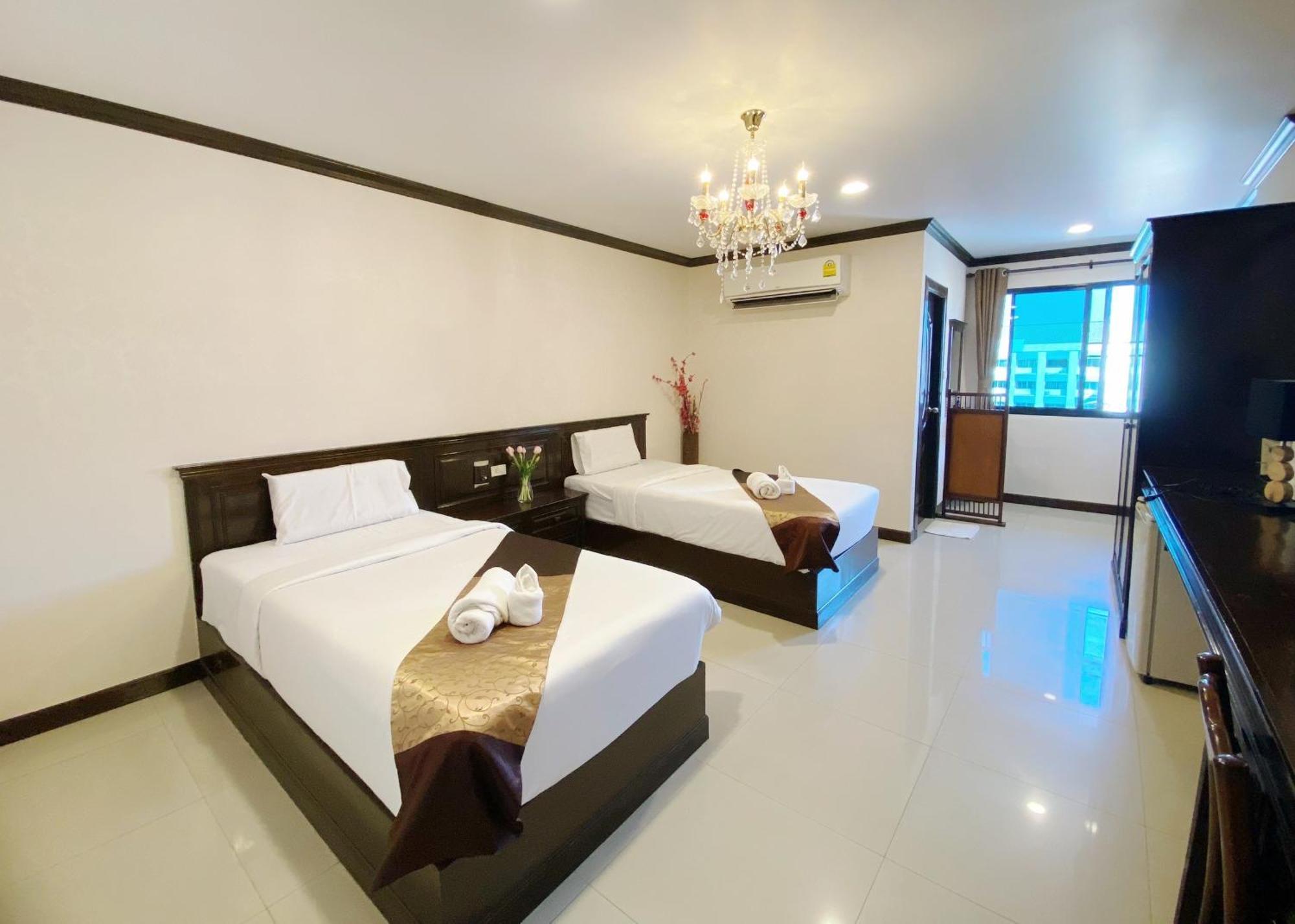 Romena Grand Hotel Chiang Mai Exteriör bild