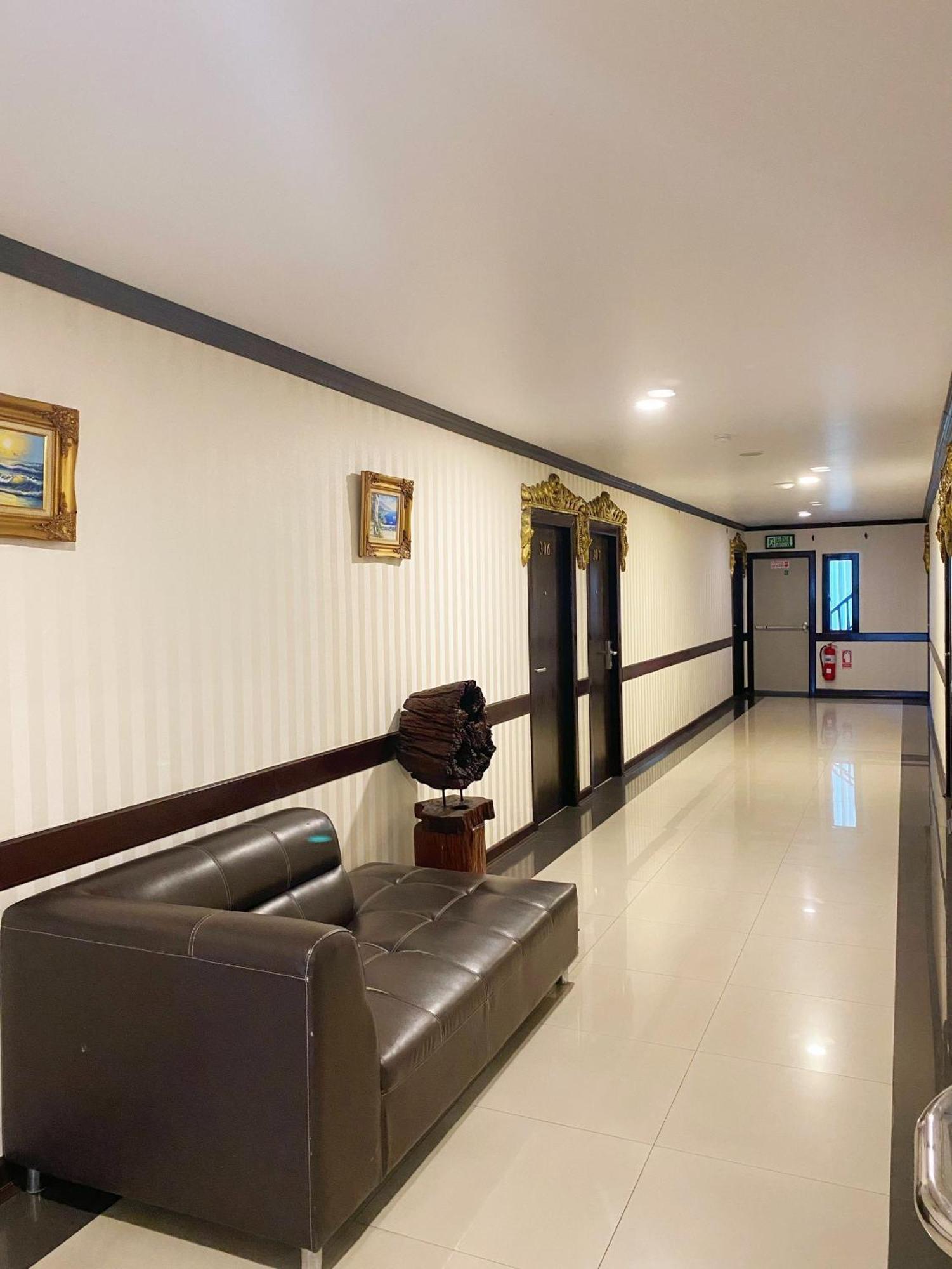 Romena Grand Hotel Chiang Mai Exteriör bild