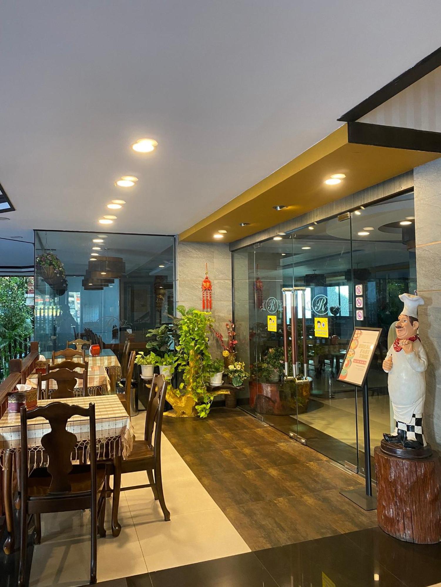 Romena Grand Hotel Chiang Mai Exteriör bild