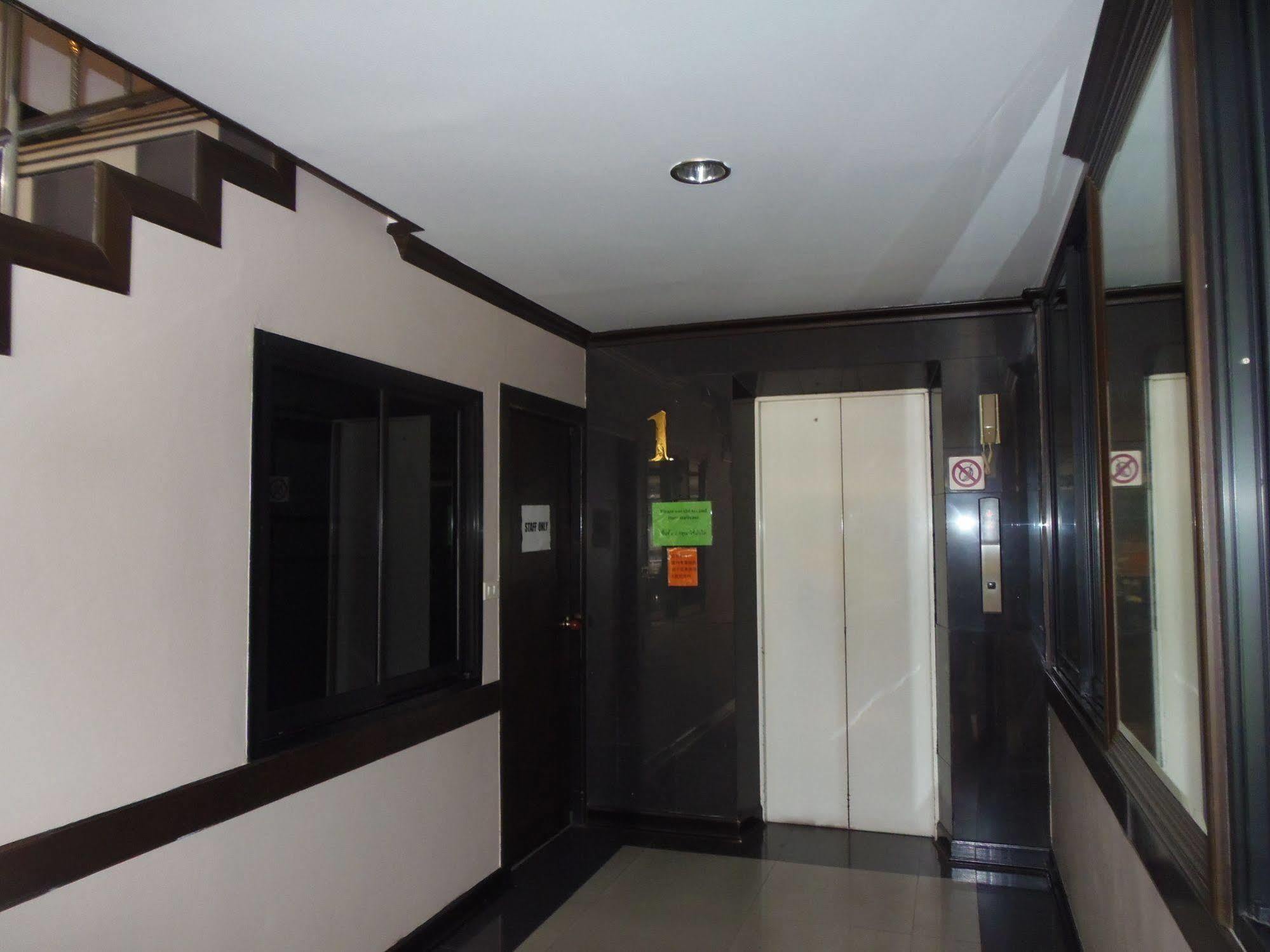 Romena Grand Hotel Chiang Mai Exteriör bild